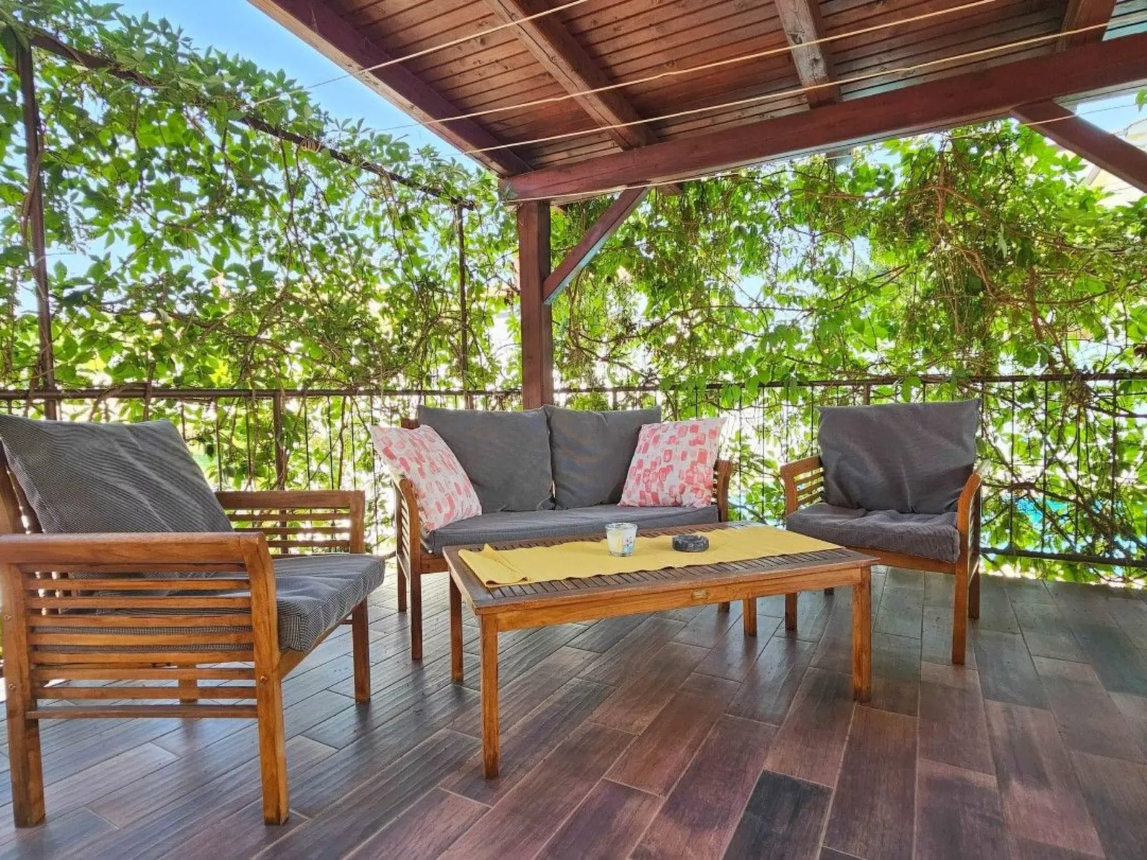 Toni -Wohnung im Erdgeschoss-Binnen