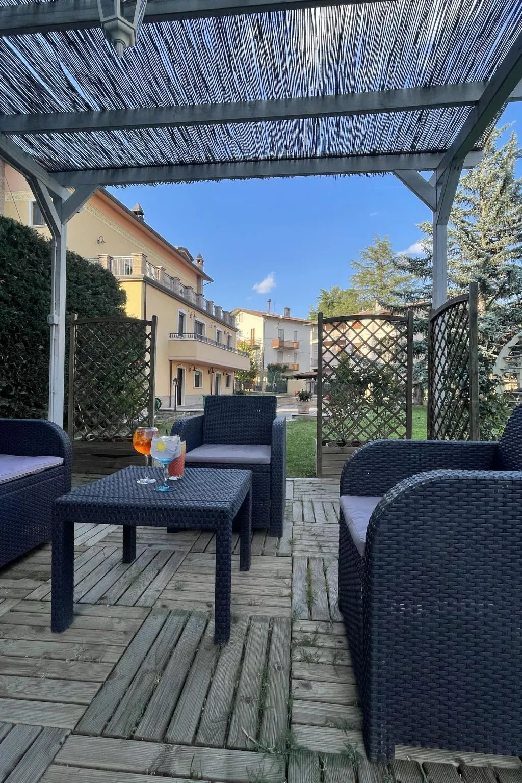 GROSSE LUXUSWOHNUNG-Binnen