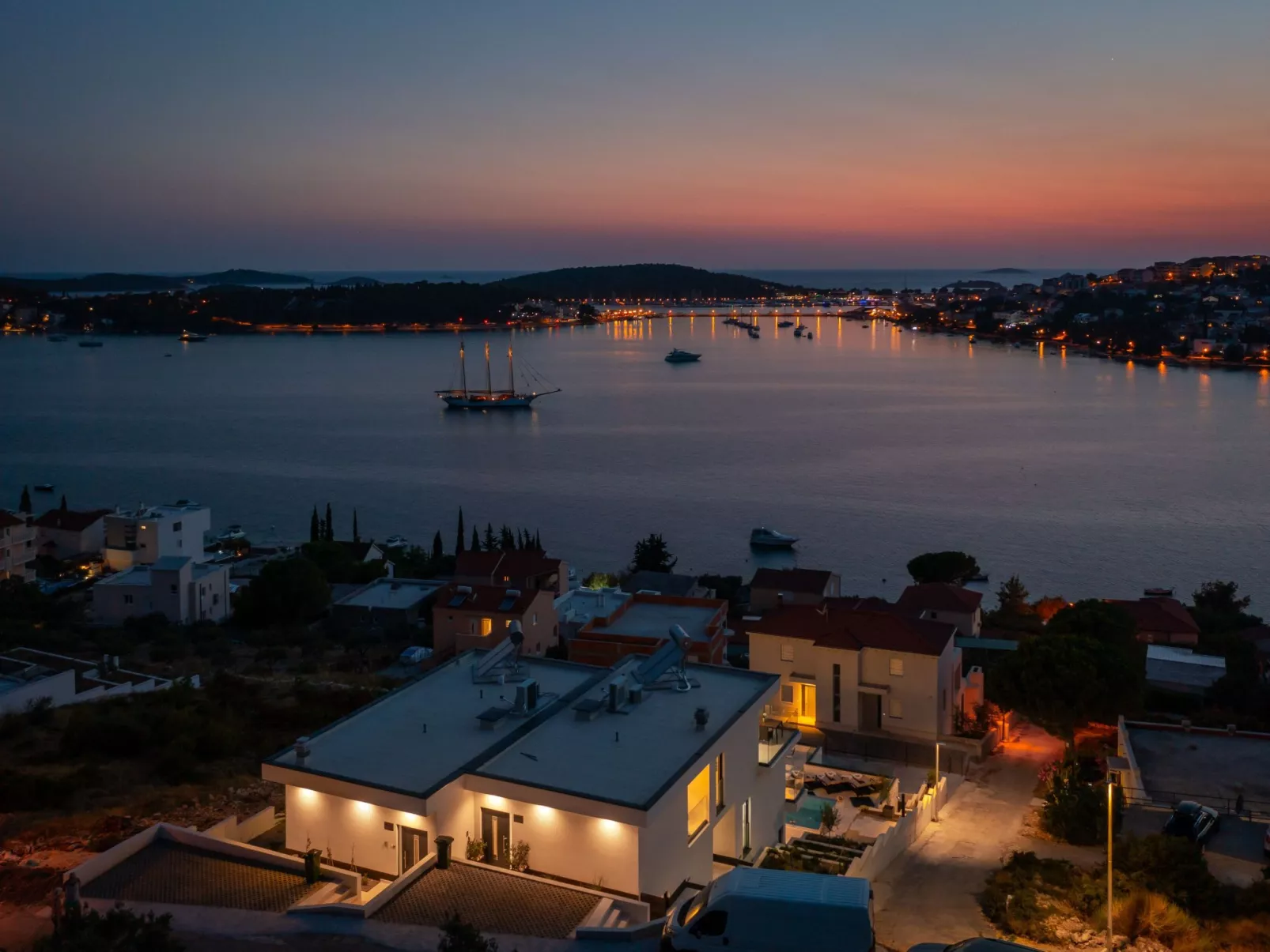 In Dvornica mit Privatem Pool-Buiten