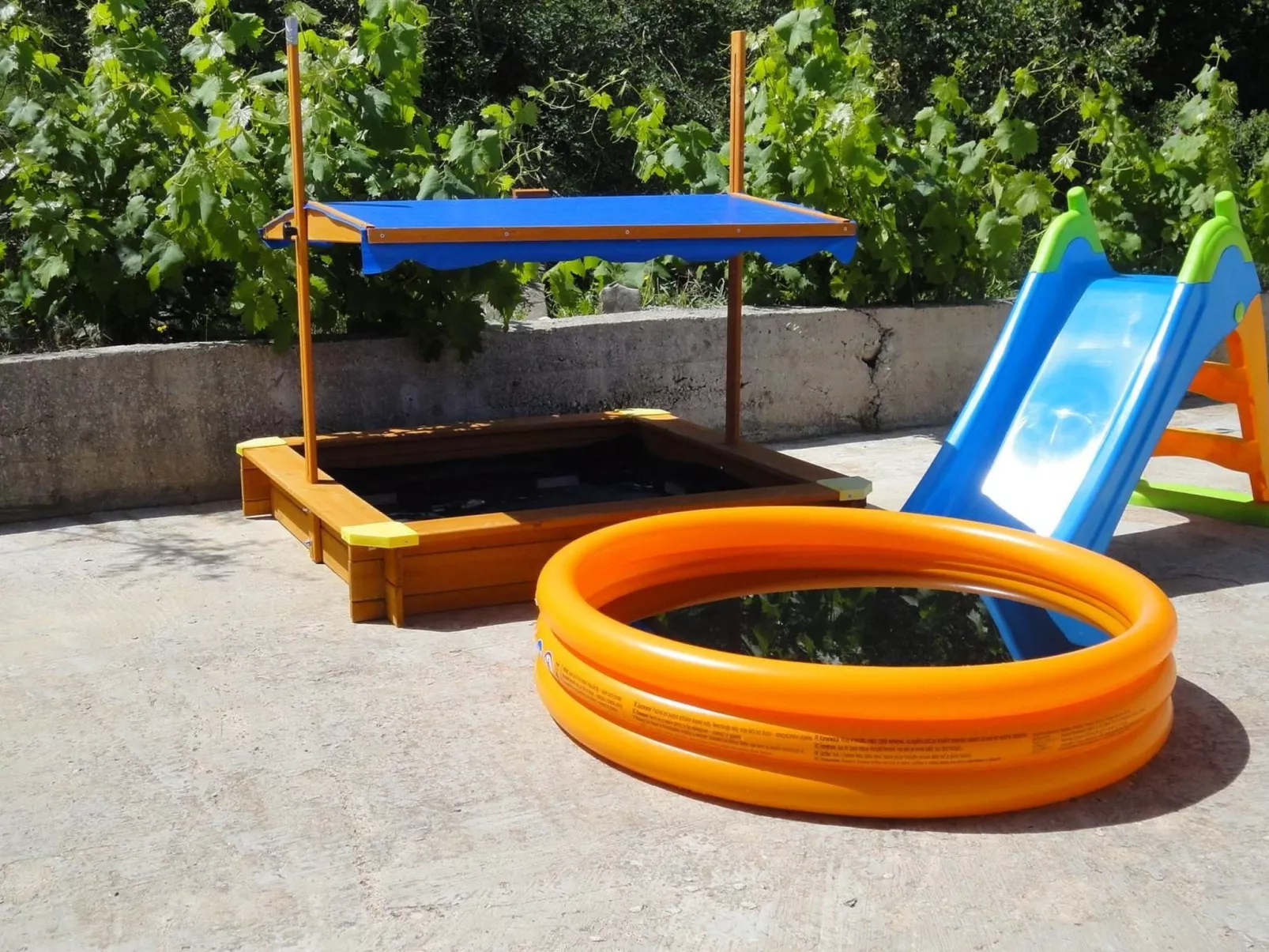 Adriatic Escape-Buiten