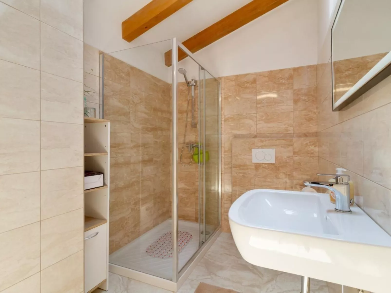 Neues Ferienhaus Nina in der Nähe von Rovinj-Binnen