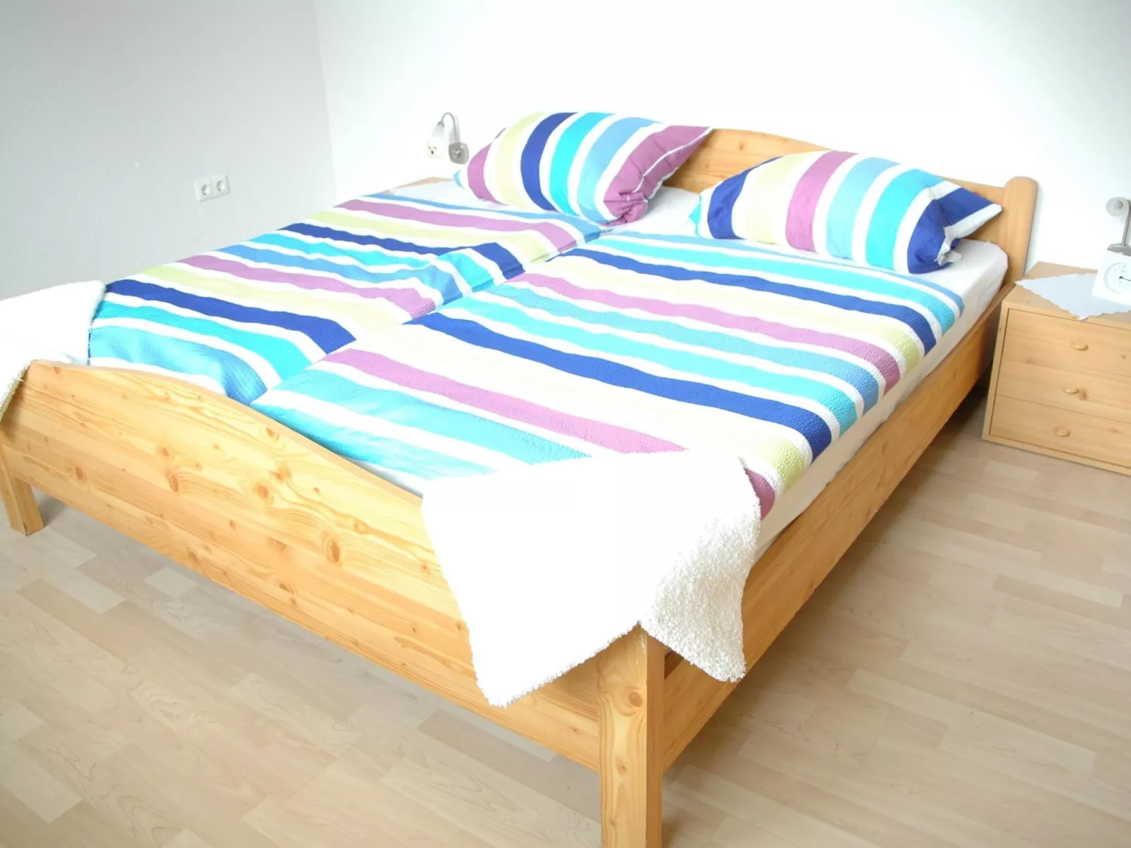 Mit Indoorpool, Garten und Partyraum-Binnen