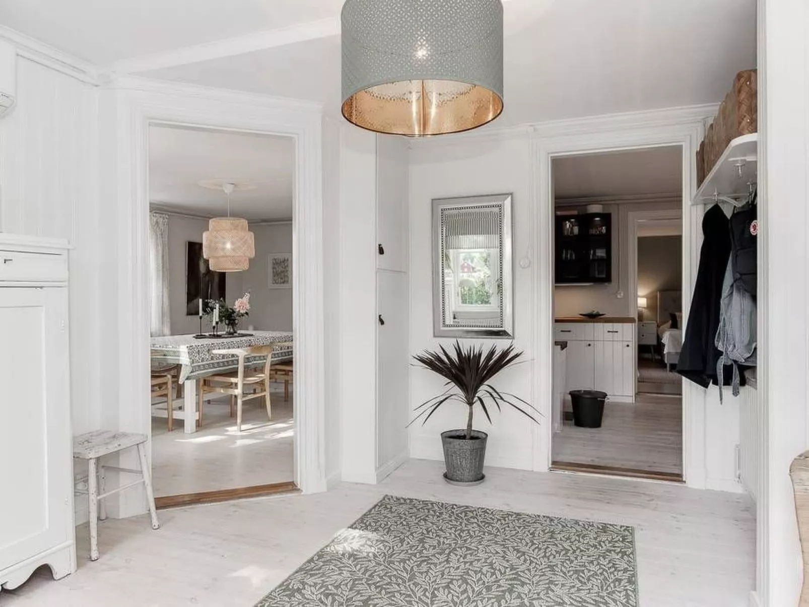 Hjorted am Seeufer-Image-tags.info