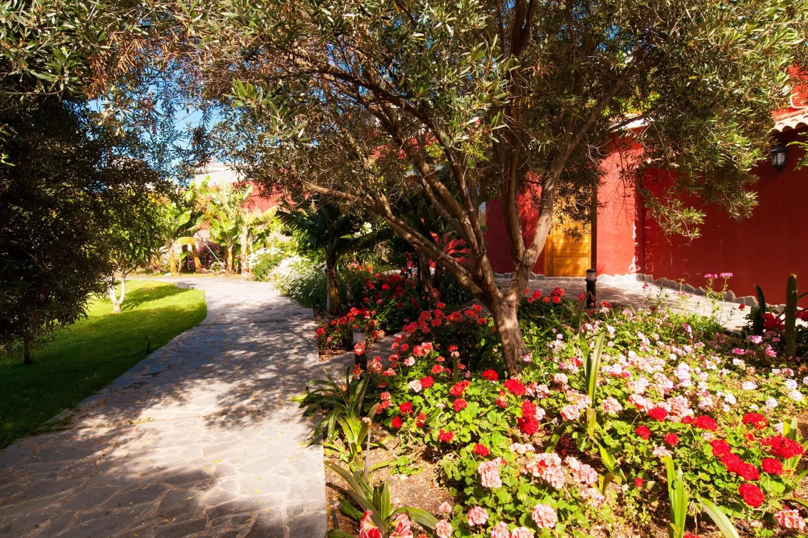 Villa Arucas 10-Tuinen zomer