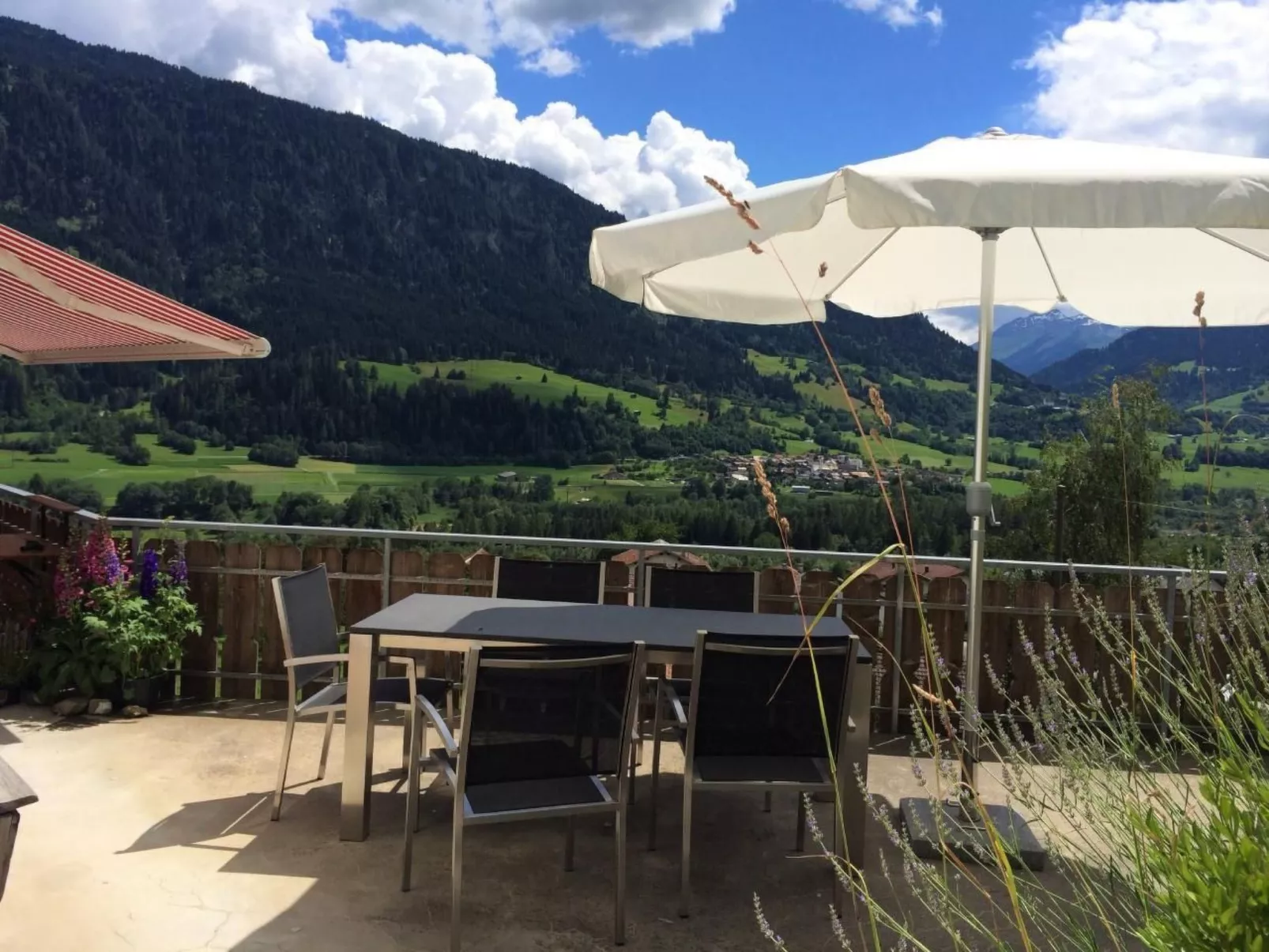 Wohnung Schluein-Buiten