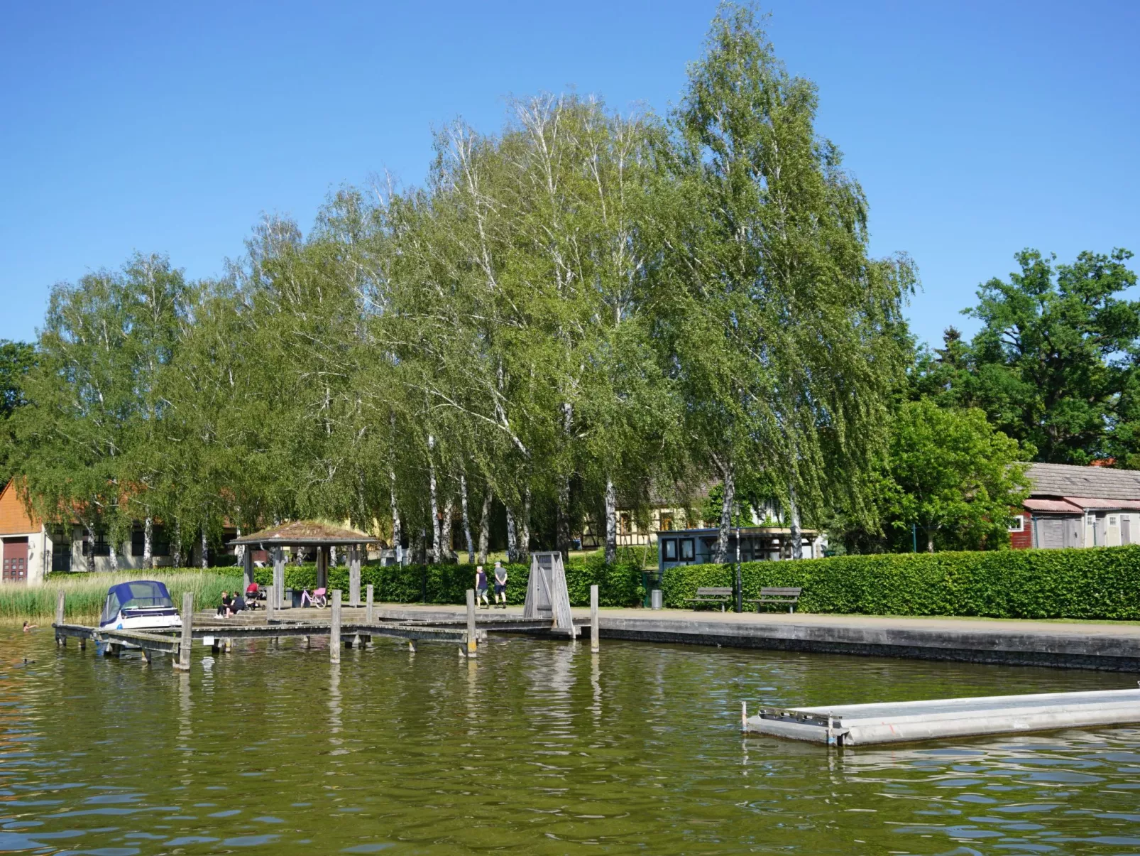 Apartmenthaus am See-Buiten