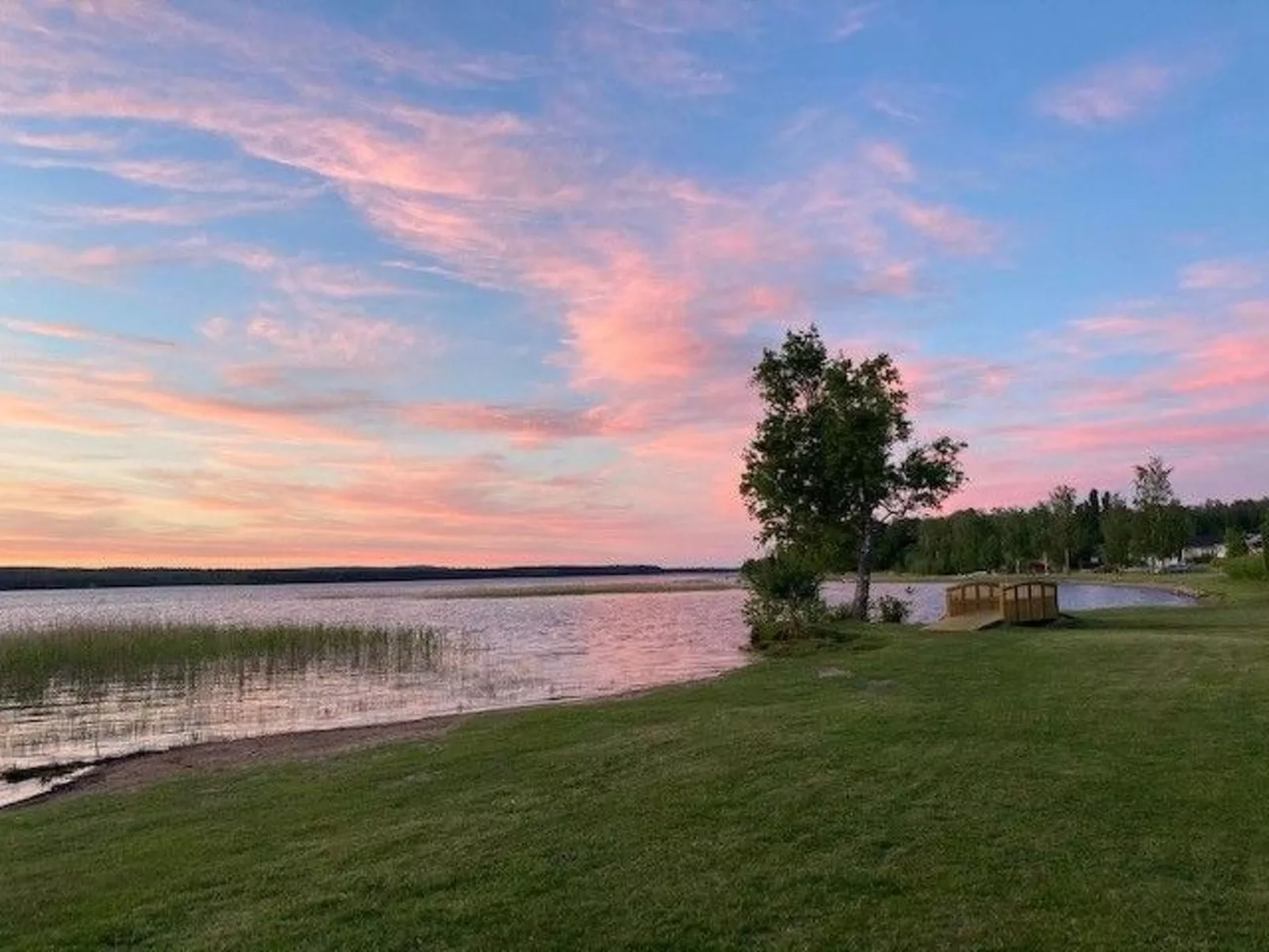 In Tibro mit Kleinem Garten-Buiten