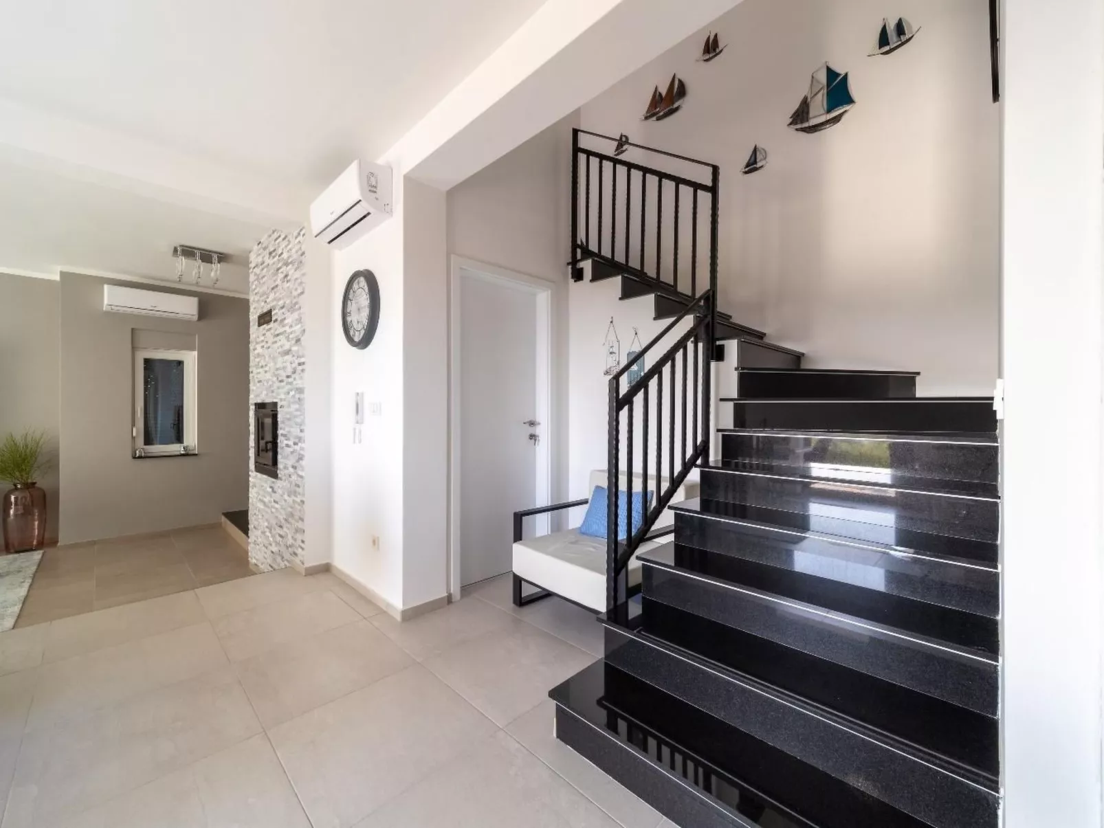 Haus in Vodice mit privatem Parkplatz-Buiten