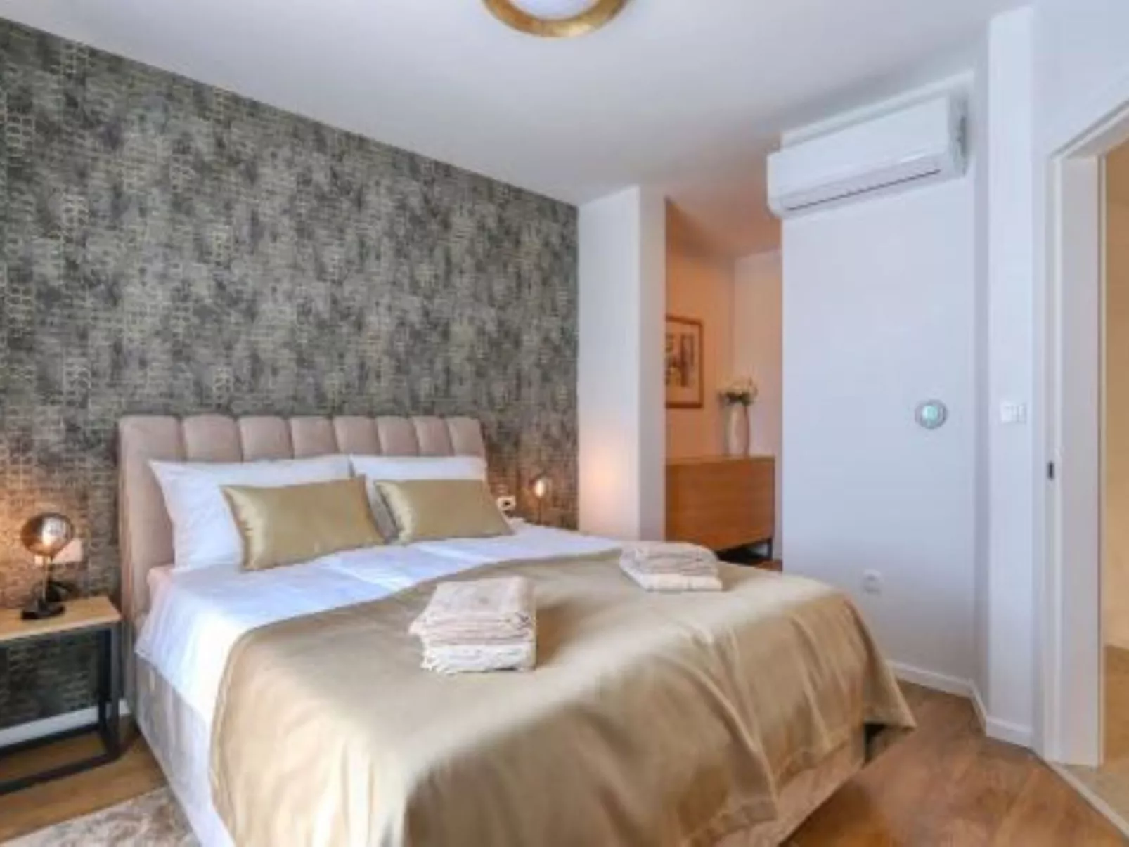 Villa Petra mit beheiztem Pool und Sauna-Binnen