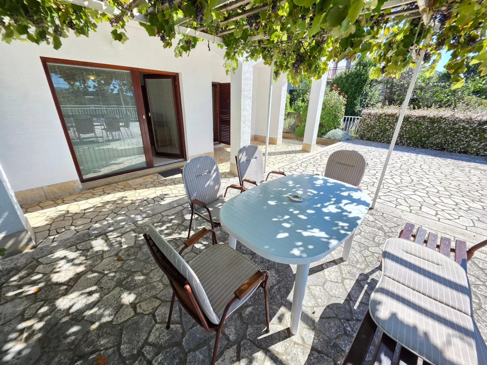 Wohnung für 4-5 Personen mit Terrasse