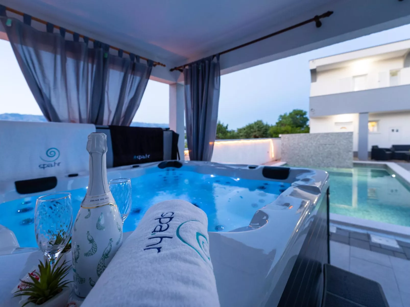 Villa La Pieda-Image-tags.info