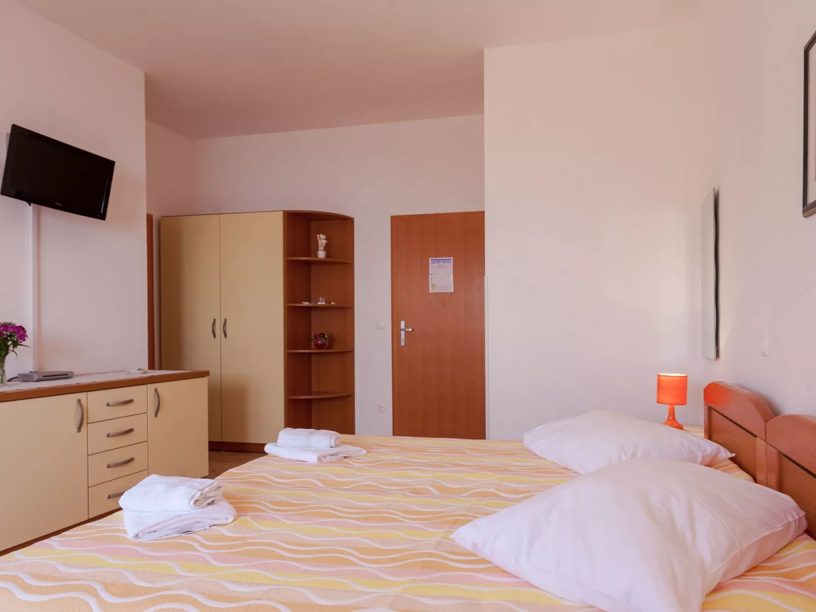 Wohnung für zwei Personen im zweiten Stock-Binnen