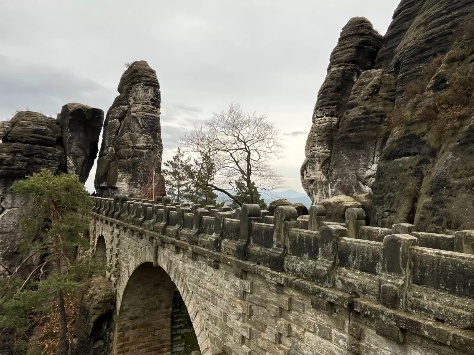 Moderne Ferienwohnung in Pillnitz-Buiten