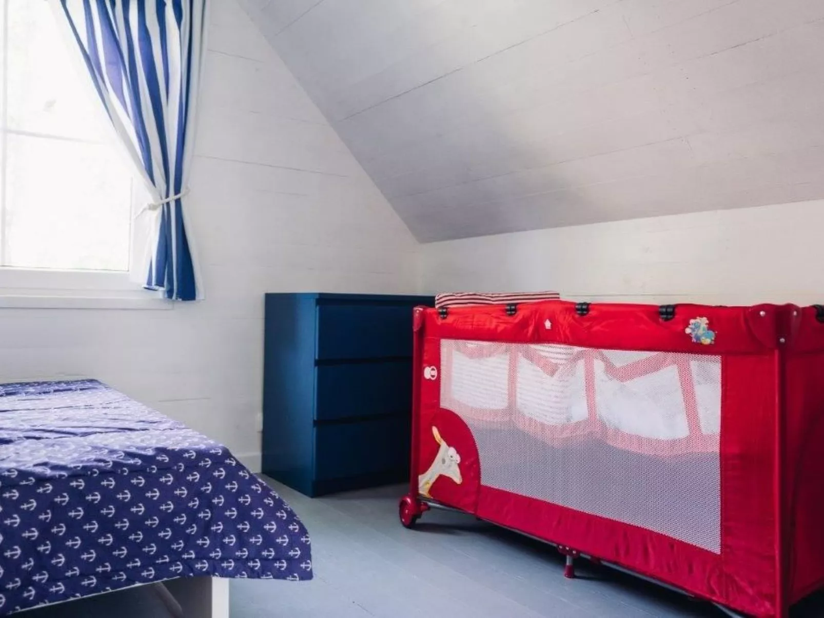 Naval House am Spielplatz 2-Binnen