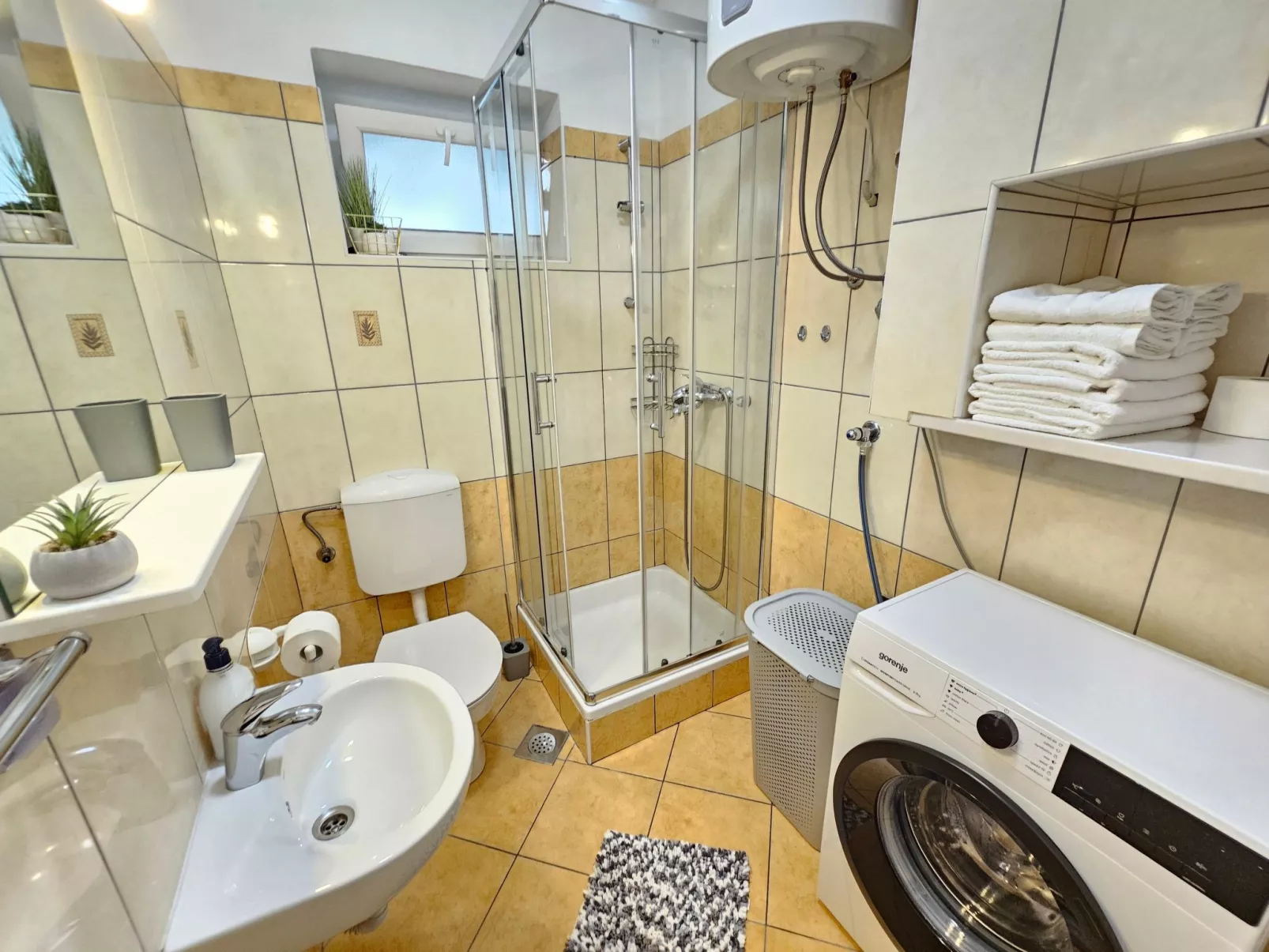 Wohnung mit Terrasse, 200m vom Strand entfernt-Binnen