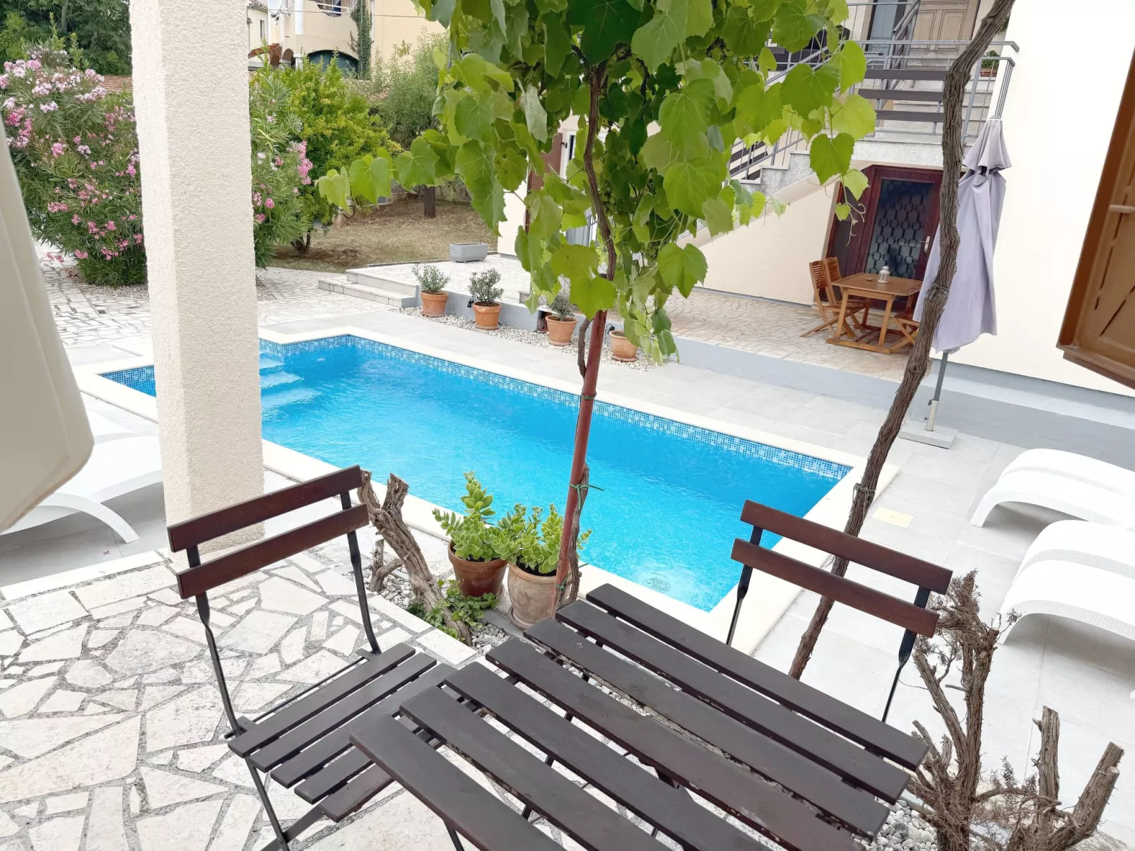 LacoDeLama mini resort - Wohnung Marta mit Pool-Buiten