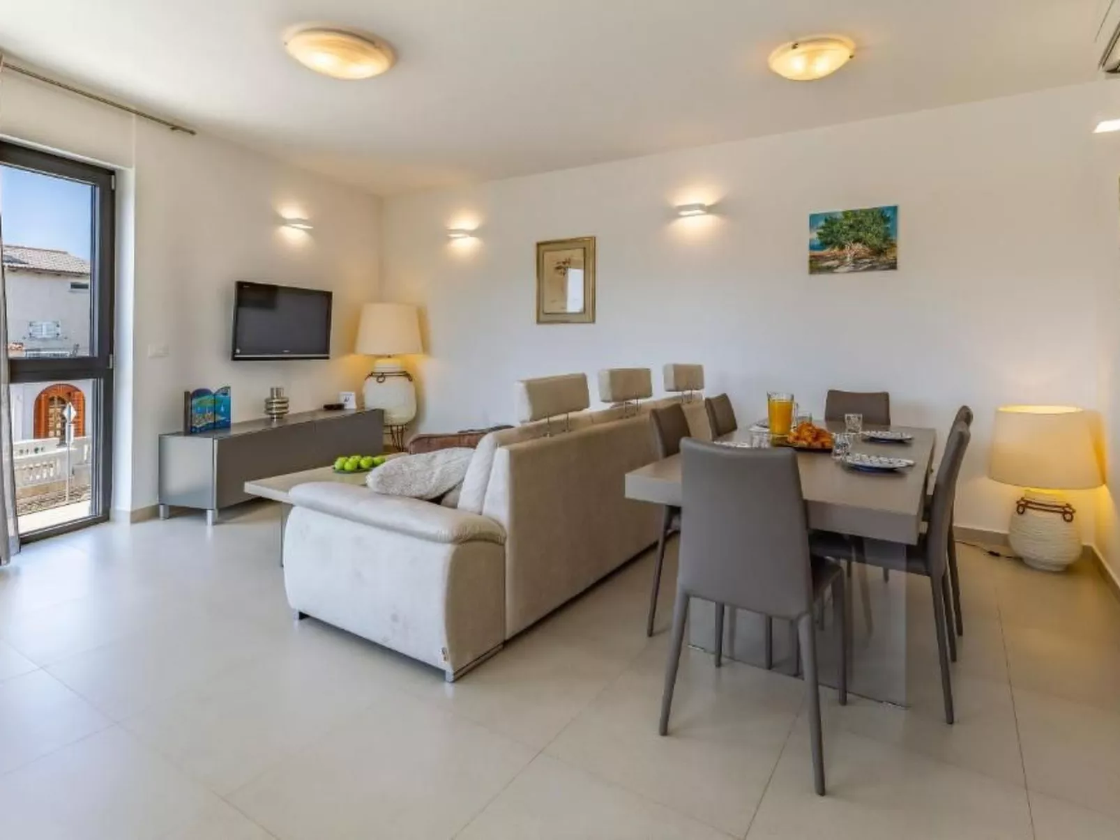 In Rovinj mit privatem Parkplatz-Binnen