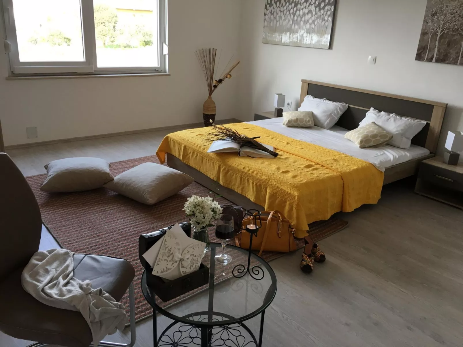 Elegante und komfortable Villa mit Salzwasserpool, Whirlpool und Sauna, umgeben-Binnen