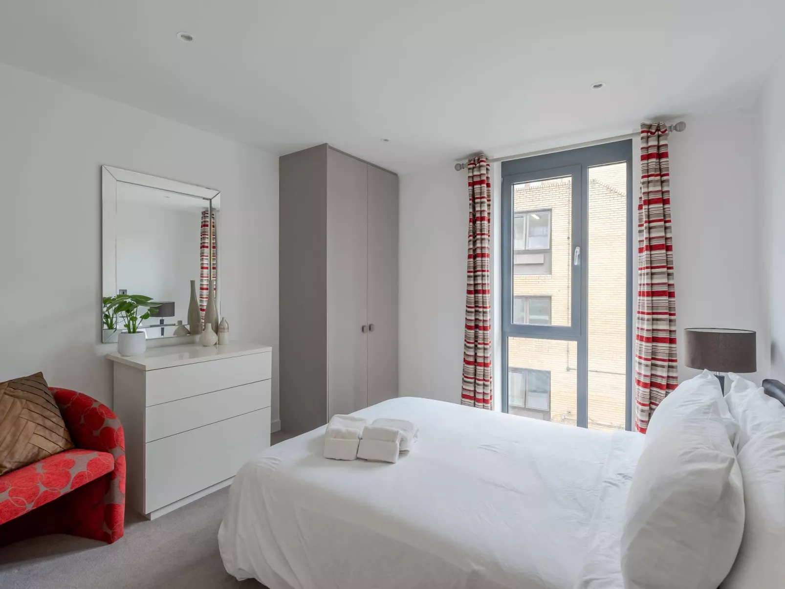 Luxuriöse 2-Bett-Wohnung im Hotelstil in Notting Hill-Binnen