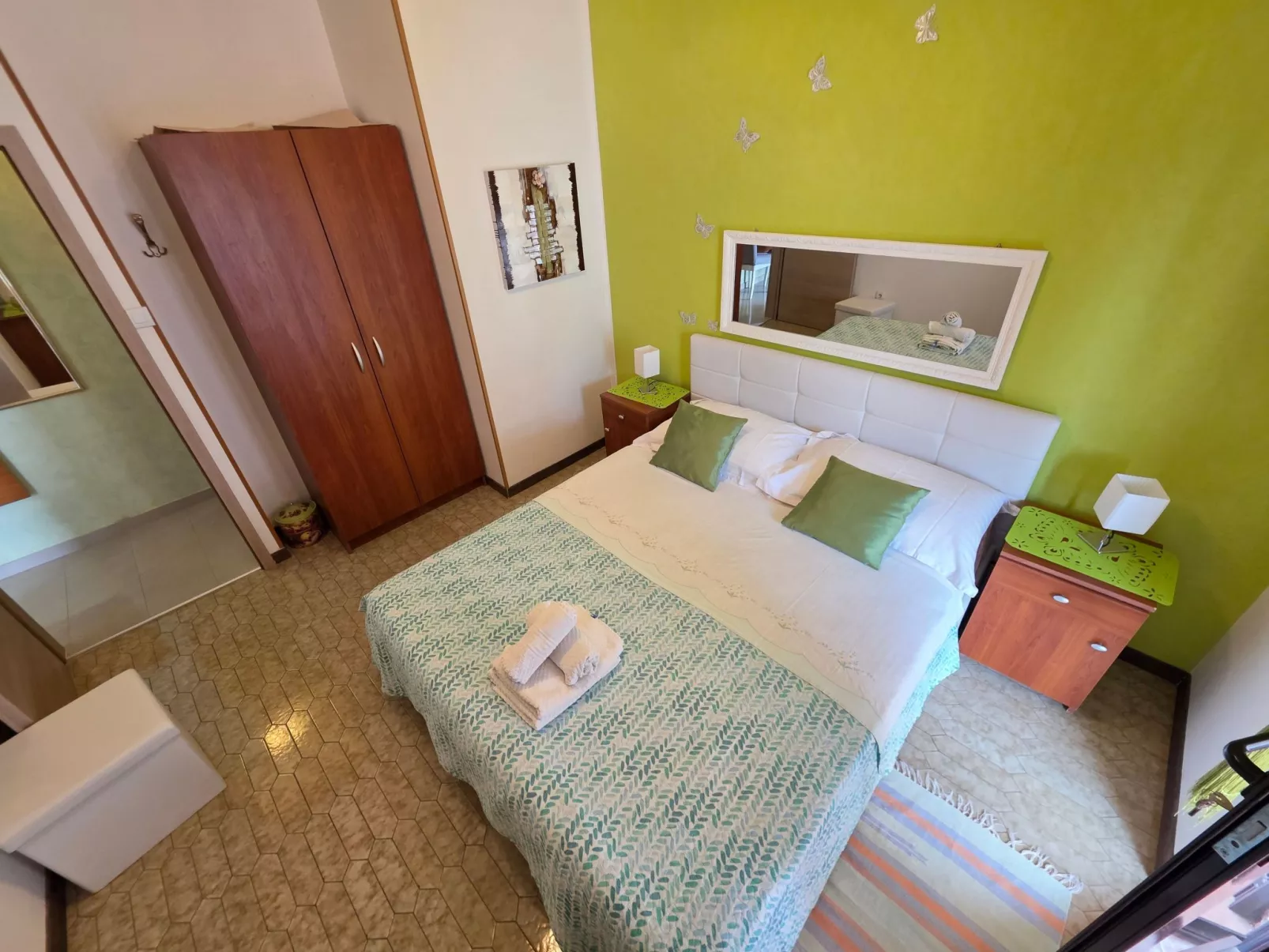 Appartement mit Balkon und Meerblick-Binnen