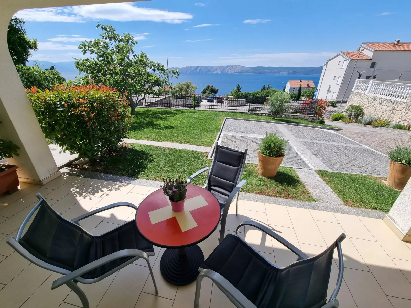 Appartement Studio mit Terrasse