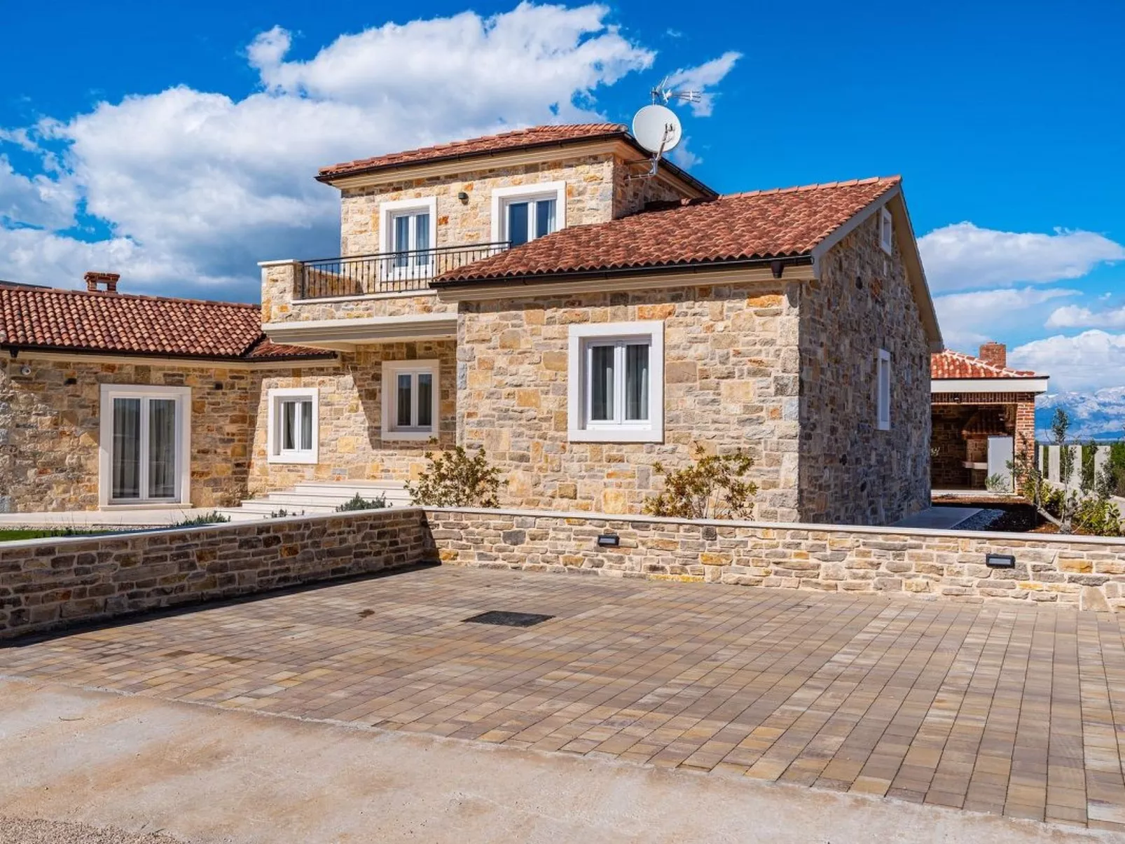 Dalmatinische Villa "Bocagnazzo" mit Pool-Buiten