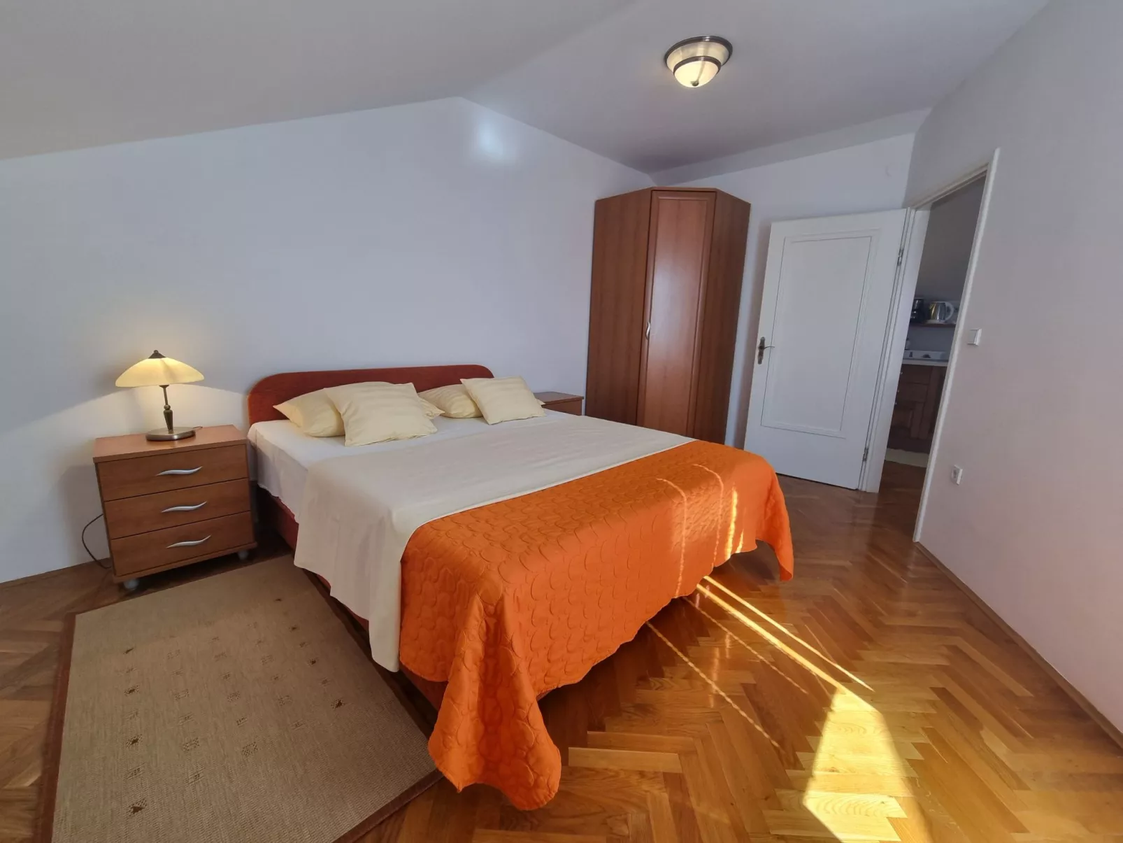 Appartement mit Balkon und Meerblick-Binnen