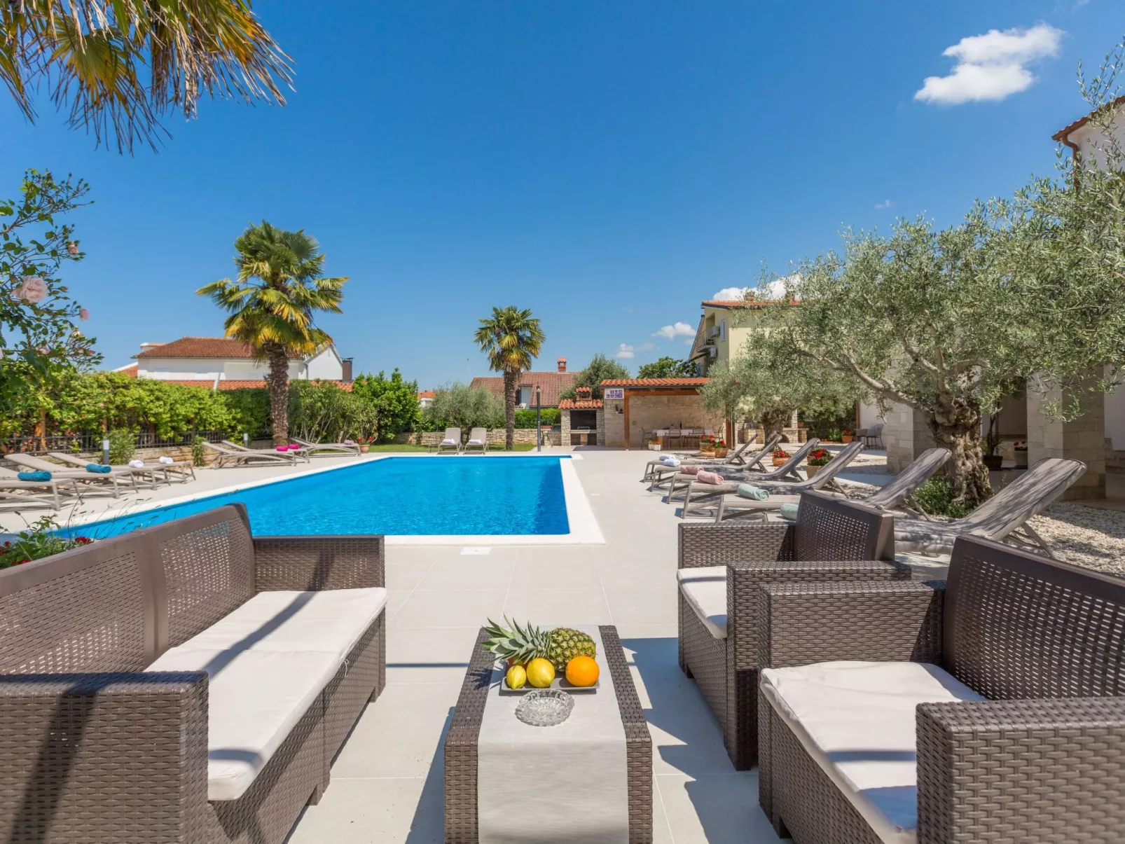 Paradiso 1 mit Pool-Buiten