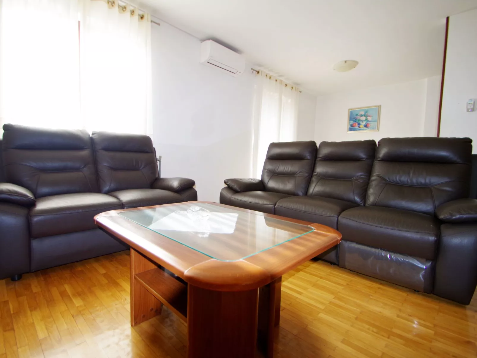 Mit privatem Pool und Garten-Image-tags.info