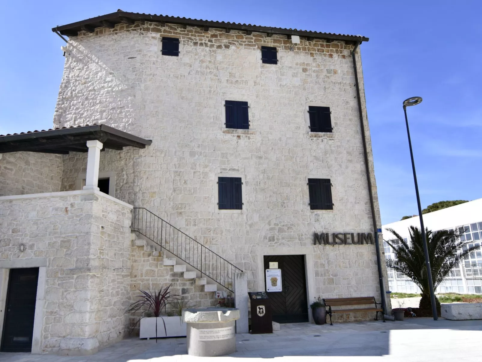 Apartment Nika 3 Umag mit Pool und Whirlpool 400 Meter vom Strand entfernt-Image-tags.info