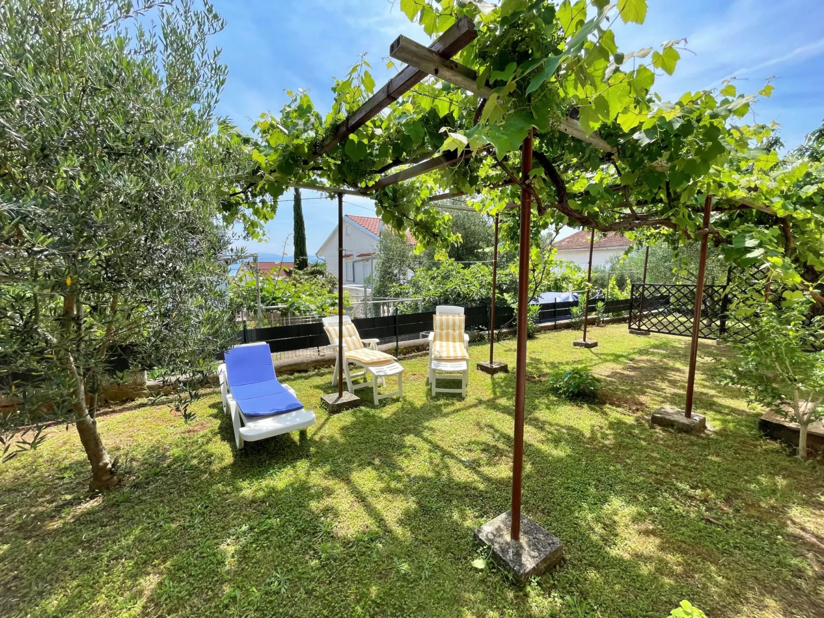 Apartment Mara - Buiten