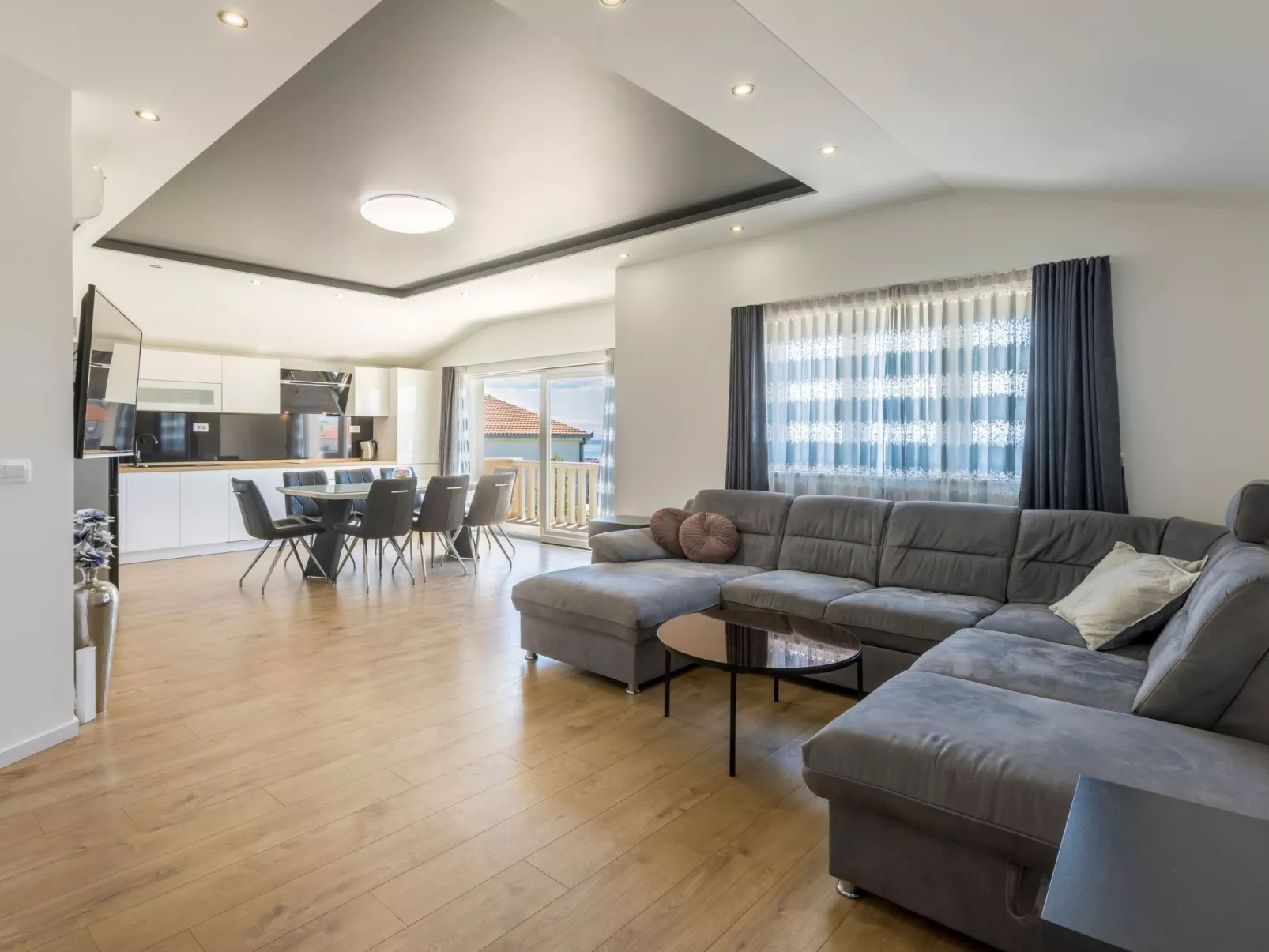 Villa Iva-Image-tags.info