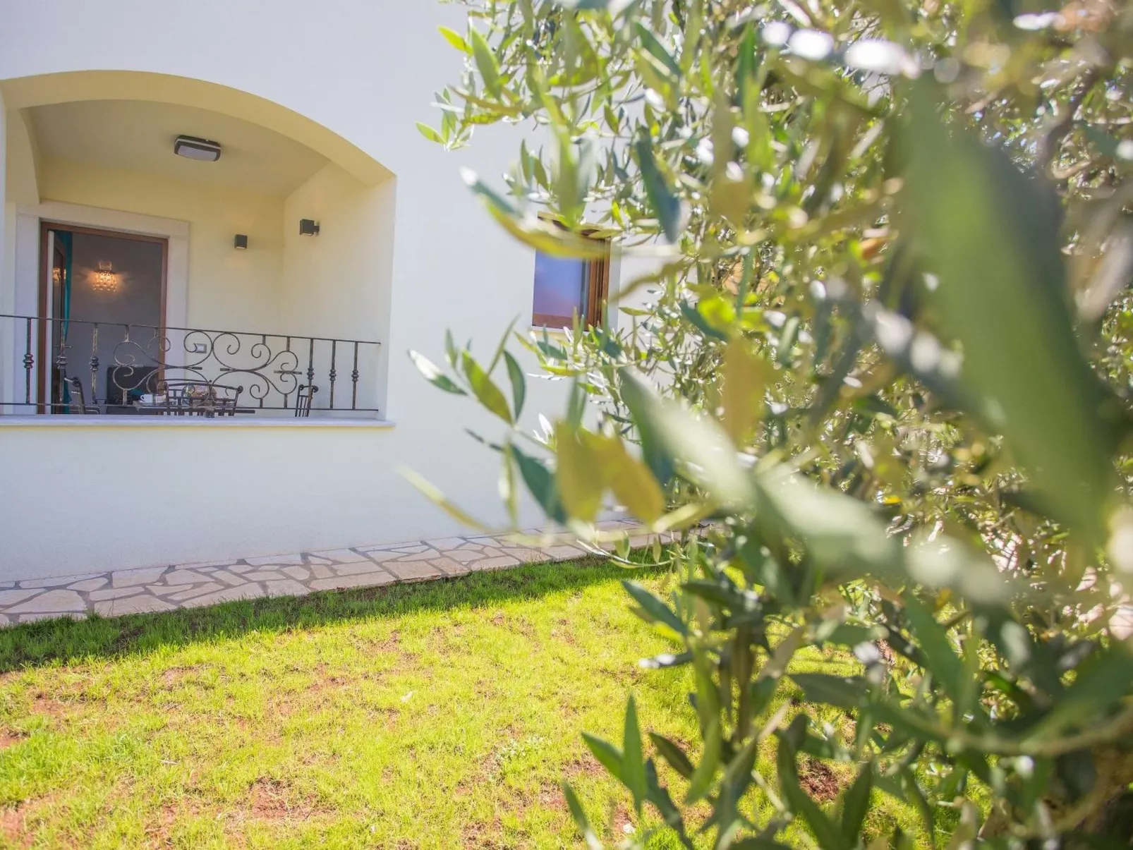 Residence Birikina 2-Image-tags.info