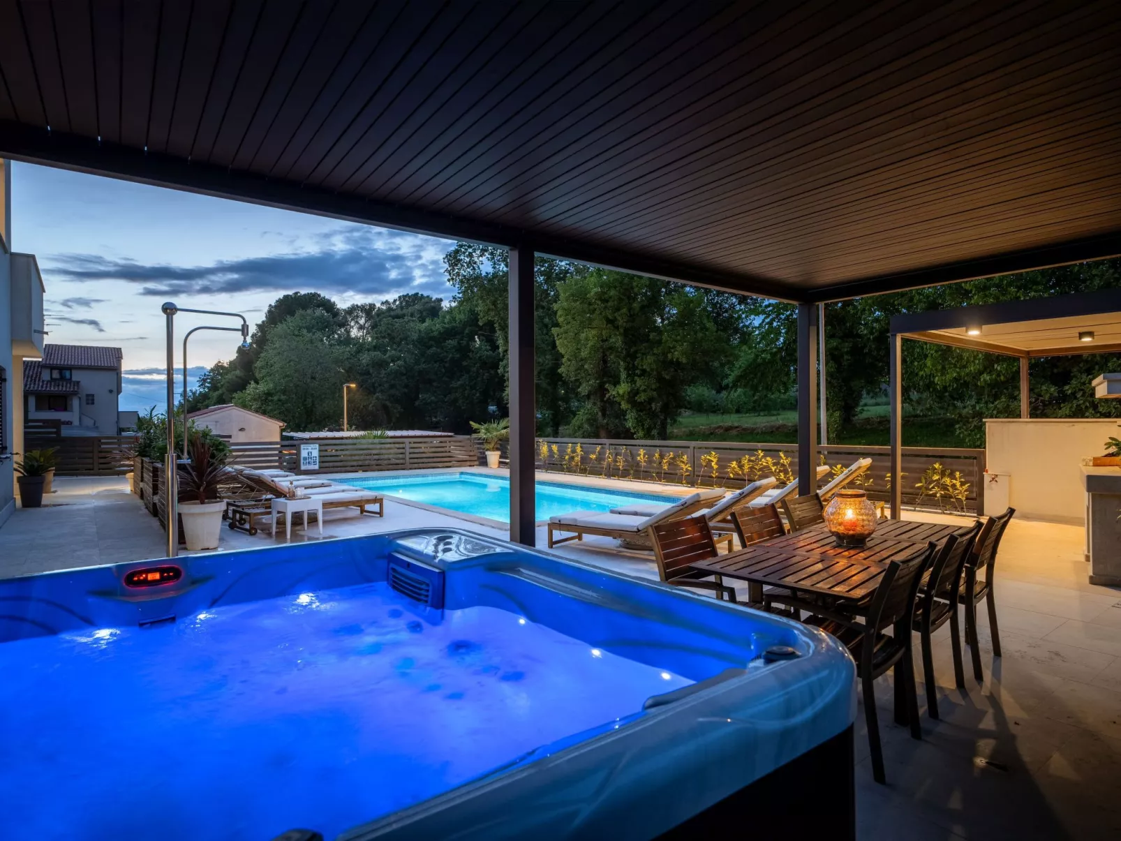 Residence Mala 2-Buiten