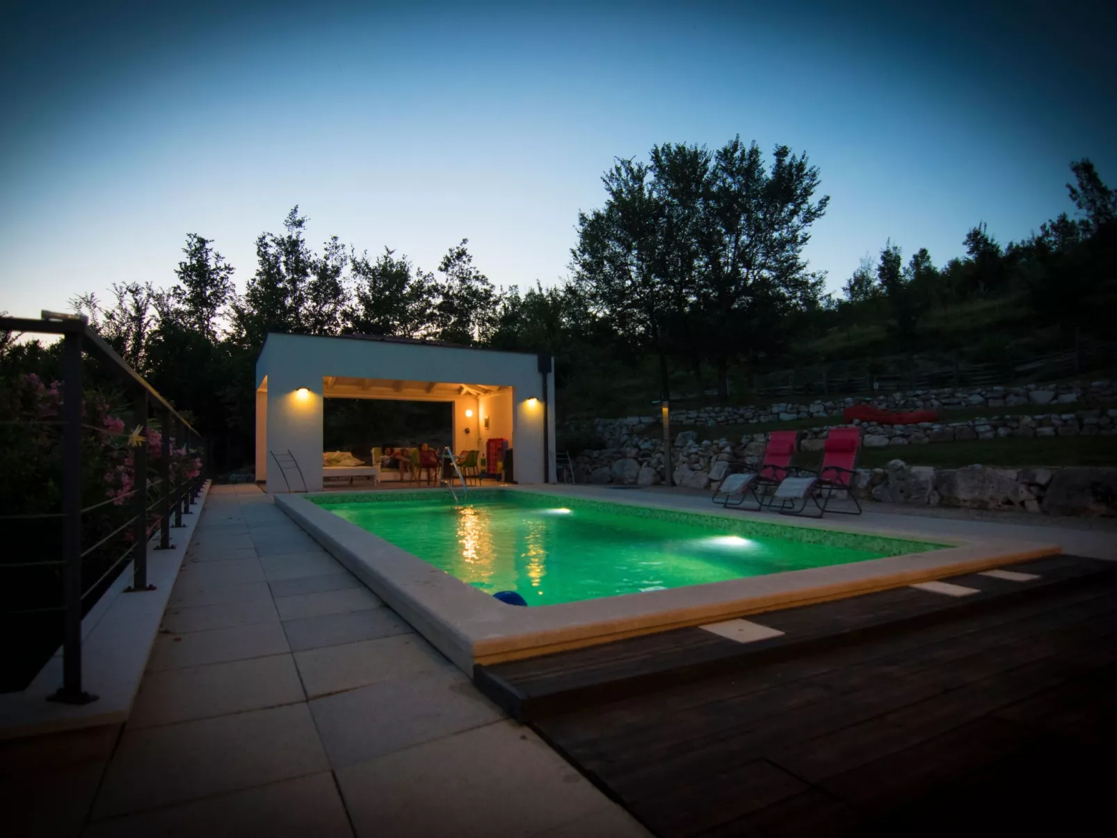 In Brkač mit Kleiner Terrasse-Buiten