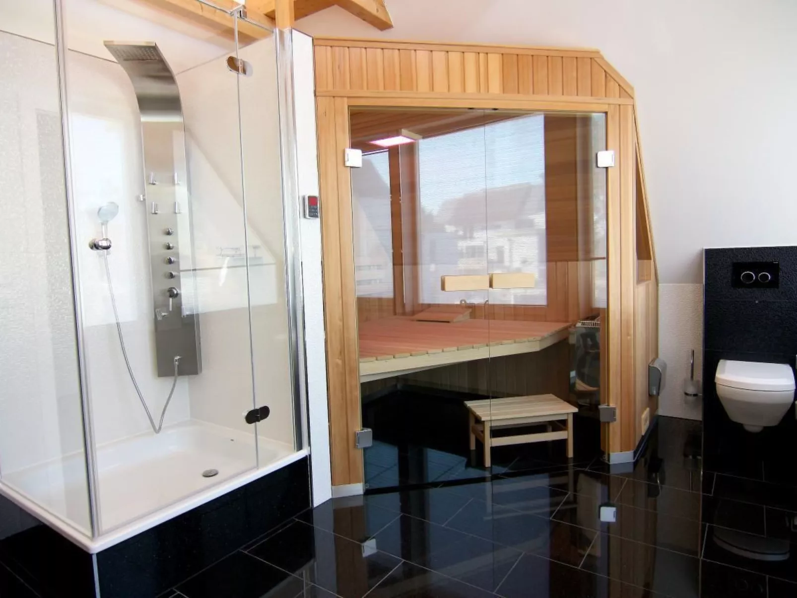 "Haus zum Kapitän"-Binnen