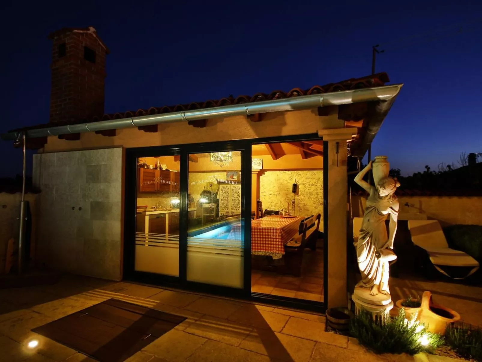 Für zwei Personen mit Terrasse-Buiten