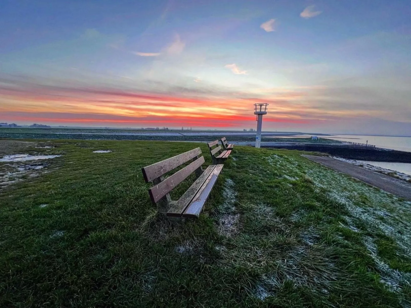 In Stavenisse mit gemütlicher Terrasse-Buiten
