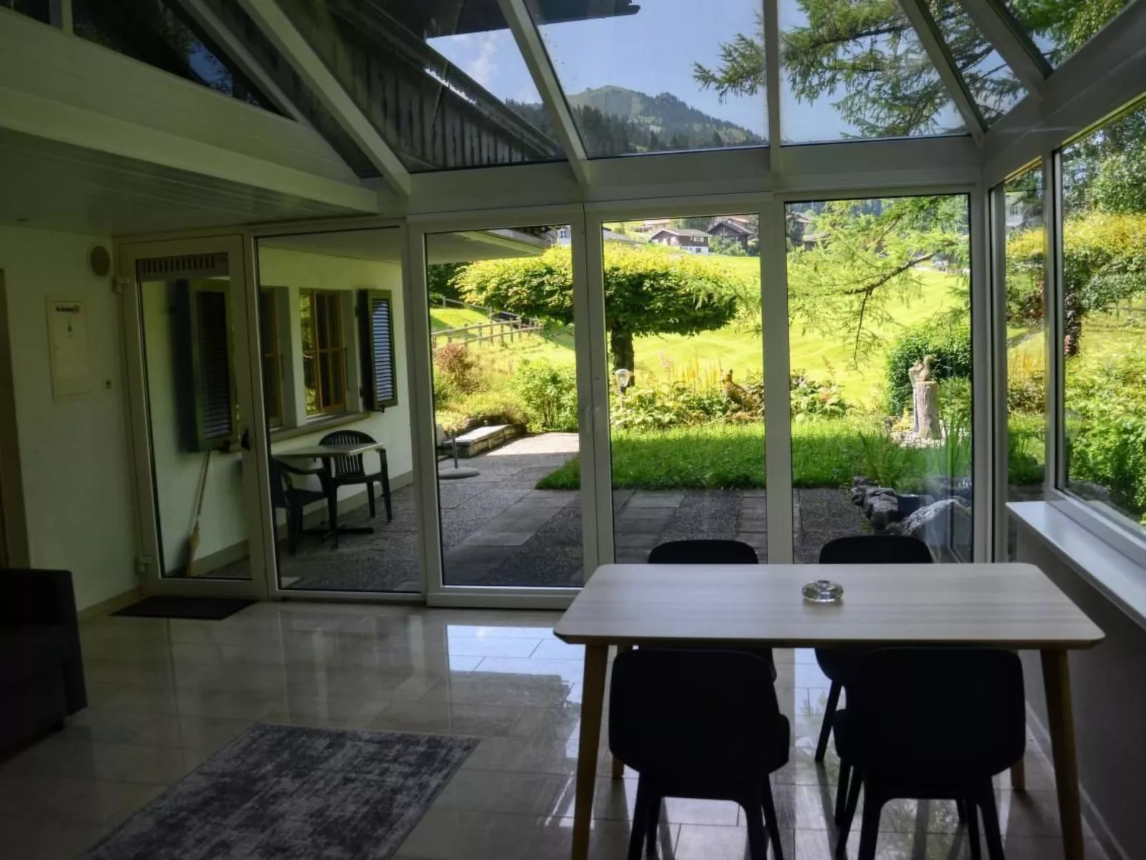 Finkenwiese Suite - mit Billiard und Wintergarten-Binnen