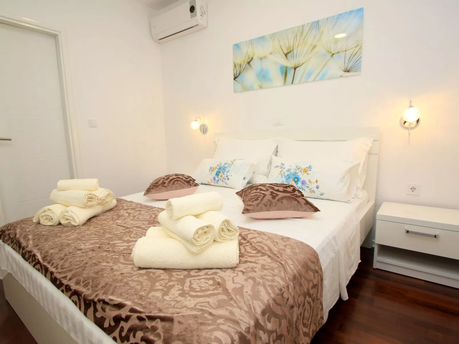 Villa Domus mit privatem beheiztem Infinity-Pool-Binnen