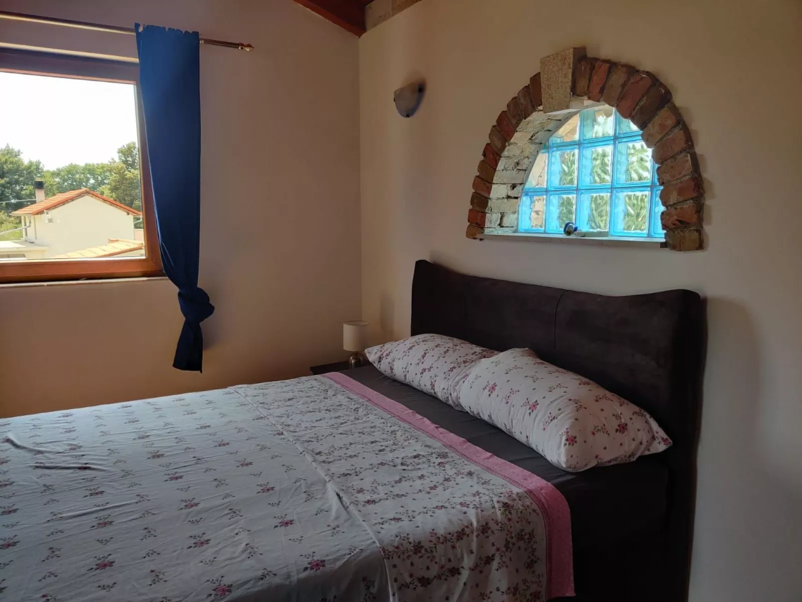 Haus mit Pool-Binnen