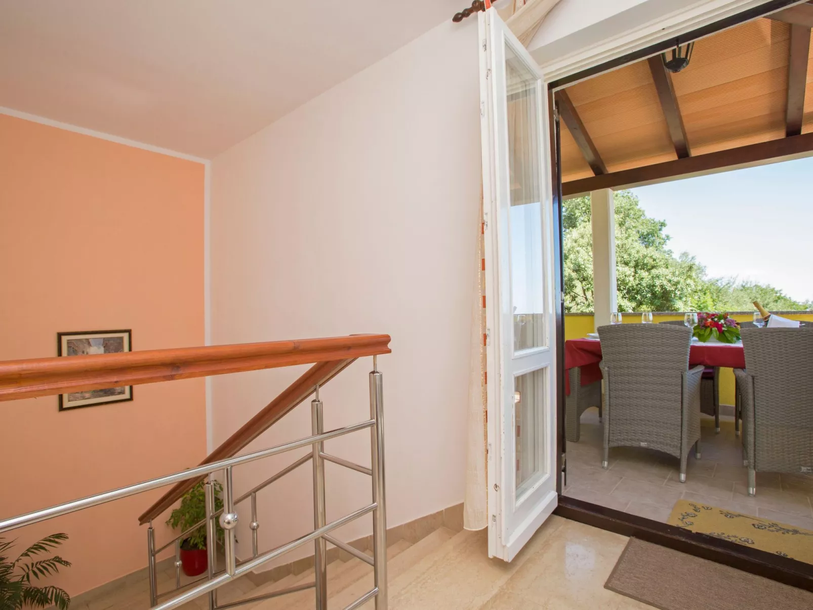 Mit eigenem Pool und schönem Meerblick-Binnen