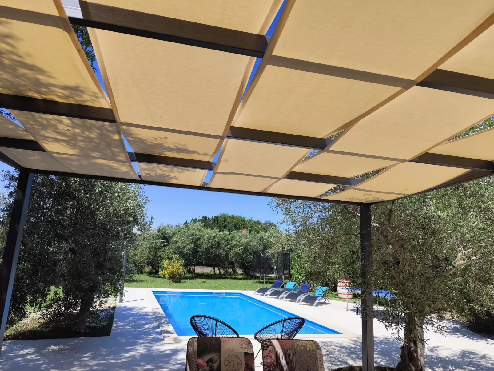 AQUA mit Pool-Image-tags.info