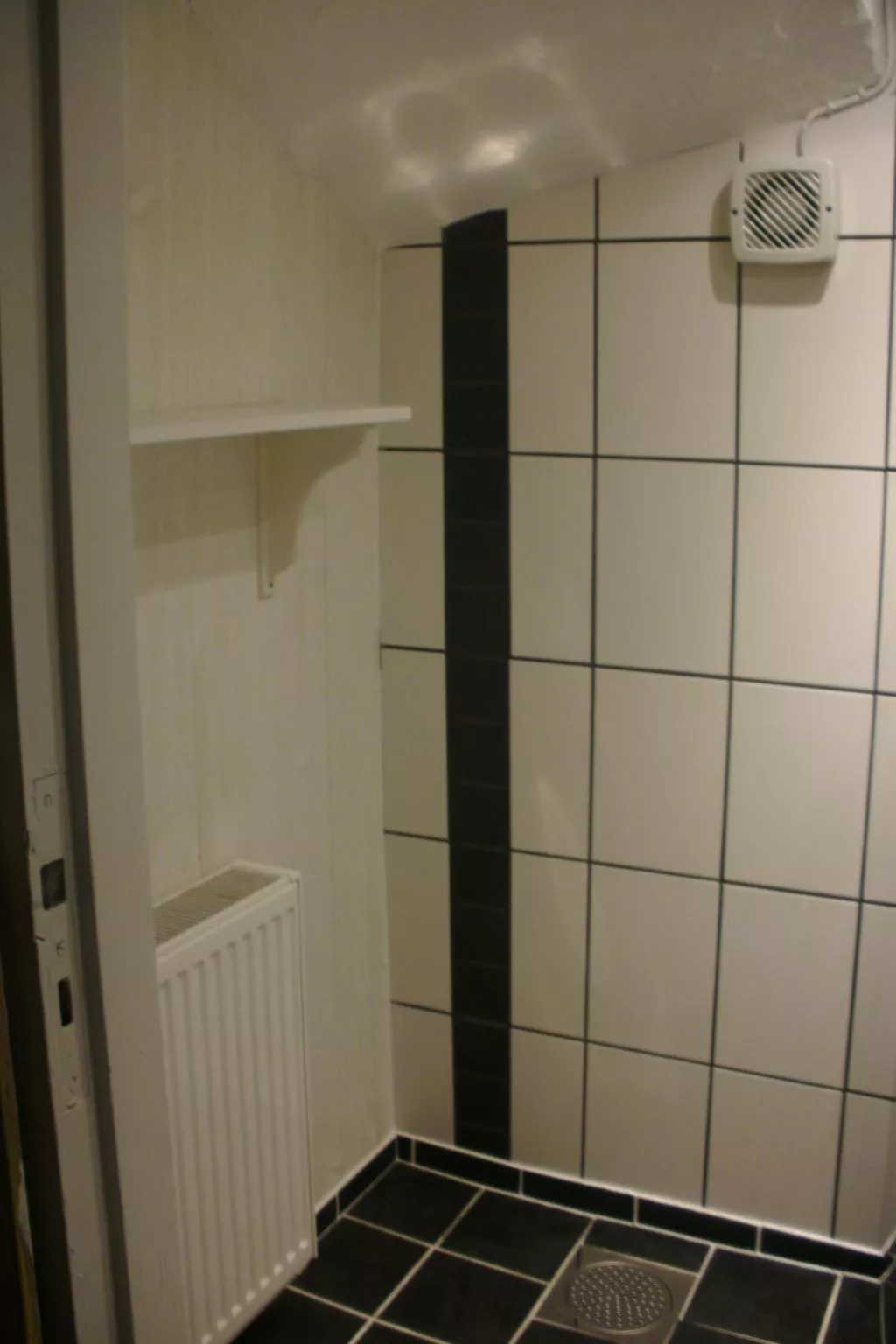 Mit Sauna und Kaminofen sowie Terrasse-Binnen