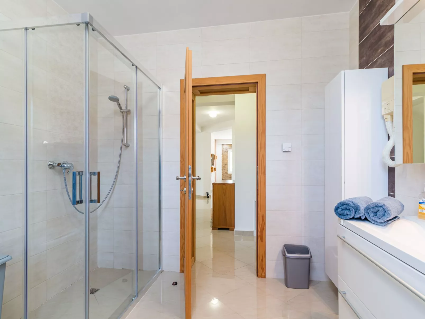 Villa Krase mit Pool-Binnen