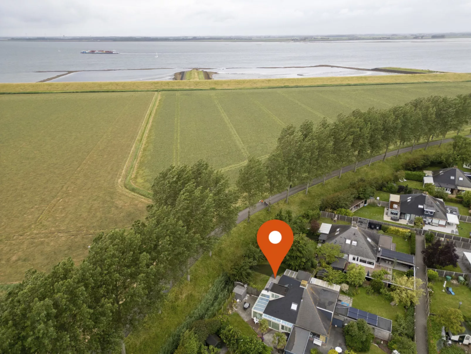 Schöne Familien-Ferienwohnung in Zeeland-Buiten