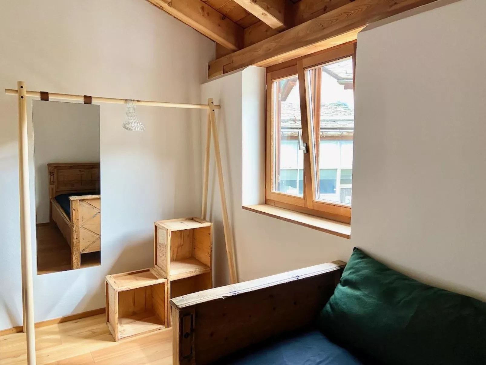 The Green Hut-Binnen