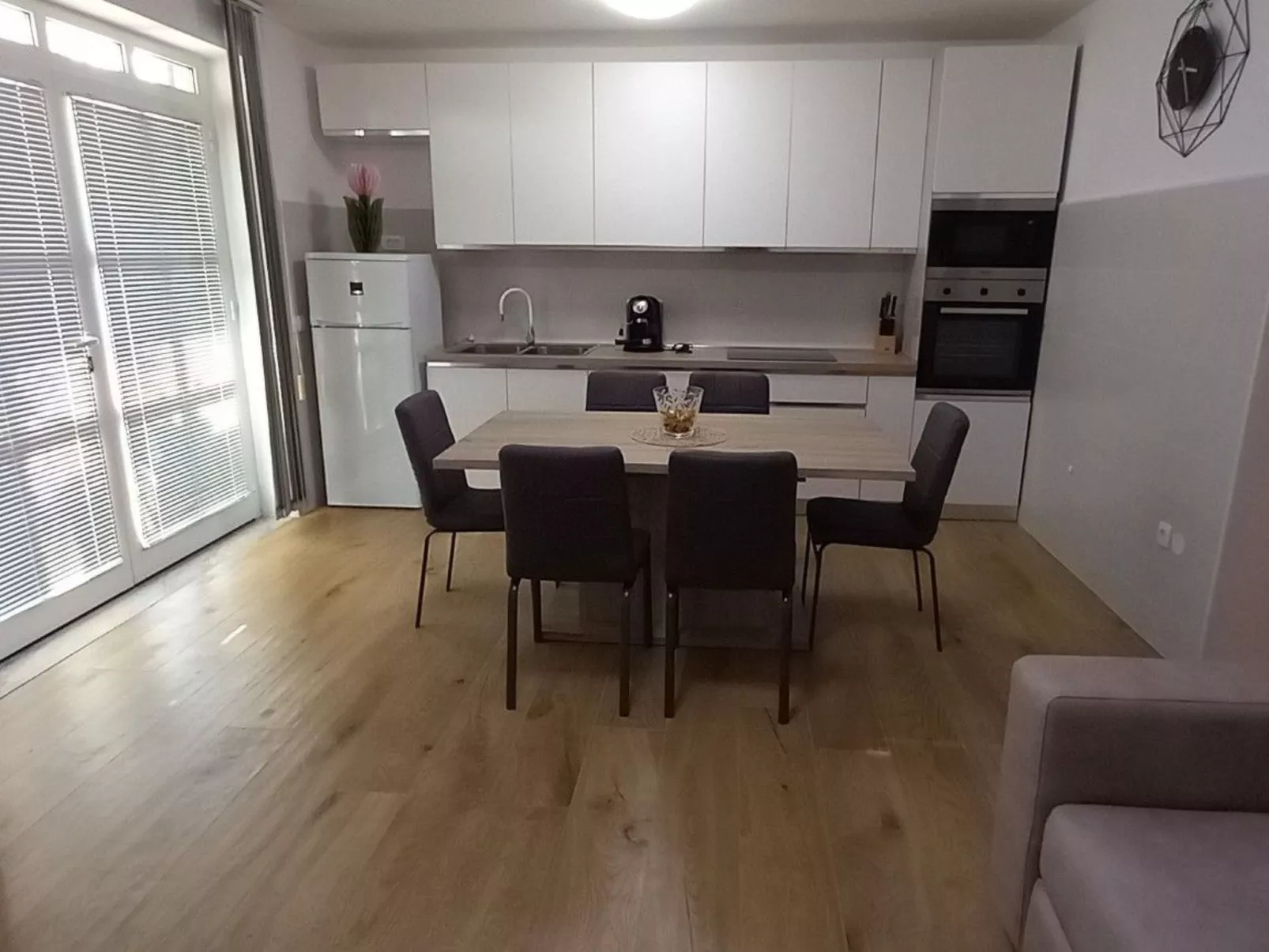 Villa Bianca - Ferienhaus mit privatem Pool-Binnen