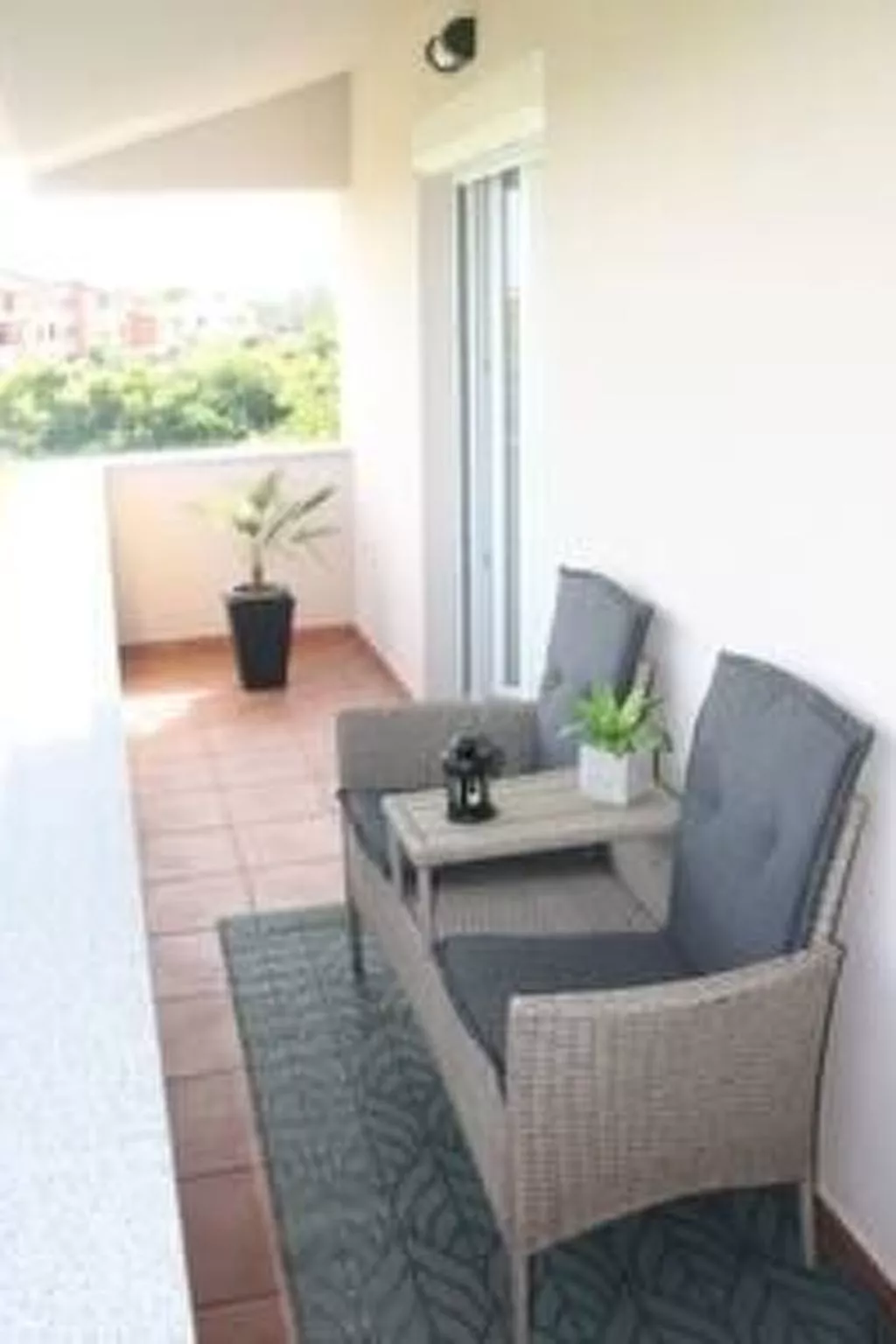 Mit Balkon für vier Personen