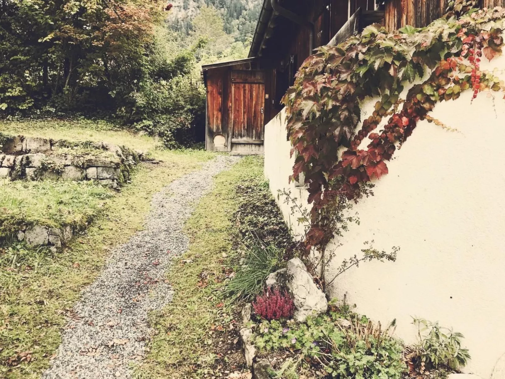 Haus "Nyfeler" Obergeschoss 4-Bettwohnung-Buiten